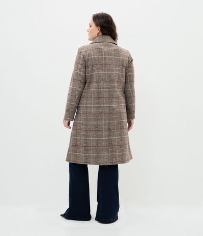 Saco Sobretodo en Polivelour con Estampa de Cuadros Curve & Plus Size 4