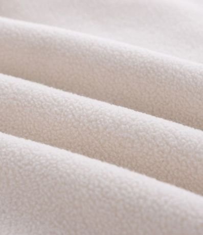 Buzo Cerrado en Fleece con Capucha y Bolsillo Canguro 3