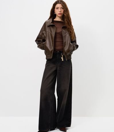 Campera Bomber en PU con Bolsillos y Recortes 2