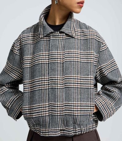 Saco de Cuadros con Cuello y Ruedo Ajustado 4