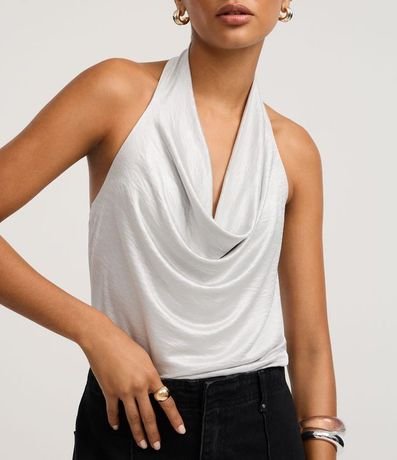 Blusa Frente Única Satinada con Escote Degagê 5