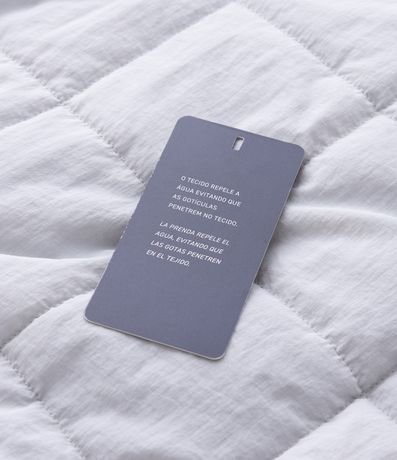 Campera Acolchonada Deportiva con Textura Cuadriculada y Cremallera Delantera 9