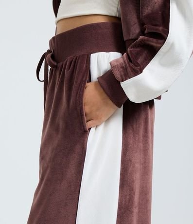 Pantalón Wide Leg en con Lazo en la Cintura y Raya Lateral 3