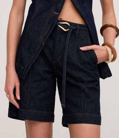 Bermuda Cintura Mediana en Jeans con Hebilla DIferenciada 3