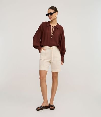 Bermuda Cintura Mediana en Sarga con Cinturón Lazo