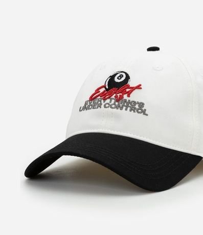 Gorra Aba Curva en Sarga con Bordado Bola 8 6