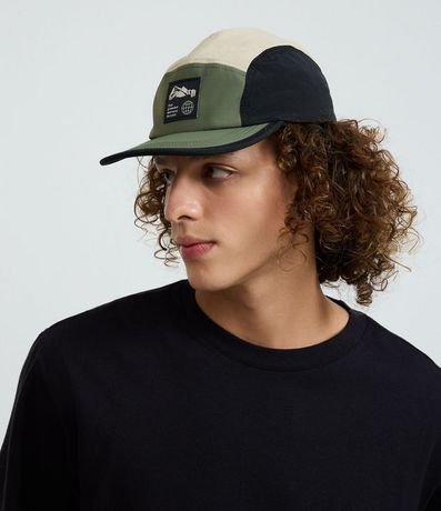 Gorra 5 Panel en Microfibra con Recortes y Etiqueta Stay Grounded 8