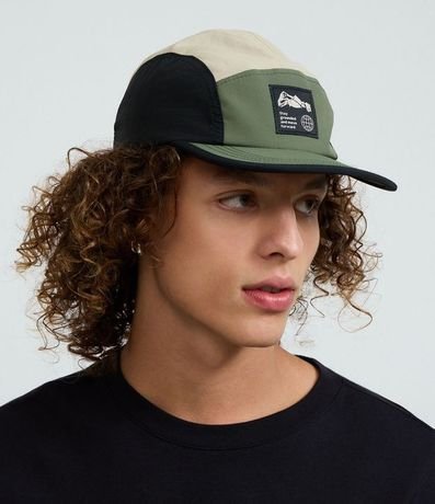 Gorra 5 Panel en Microfibra con Recortes y Etiqueta Stay Grounded 7
