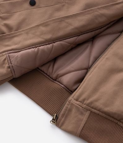 Campera Bomber en Sarga Lisa y con Cuello Desmontable 8