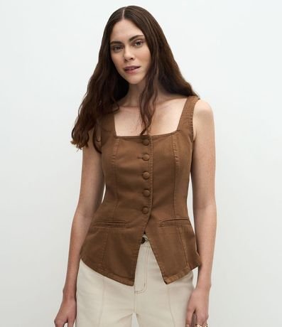 Chaleco Regular en Sarga con Escote Cuadrado