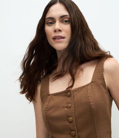 Chaleco Regular en Sarga con Escote Cuadrado 3