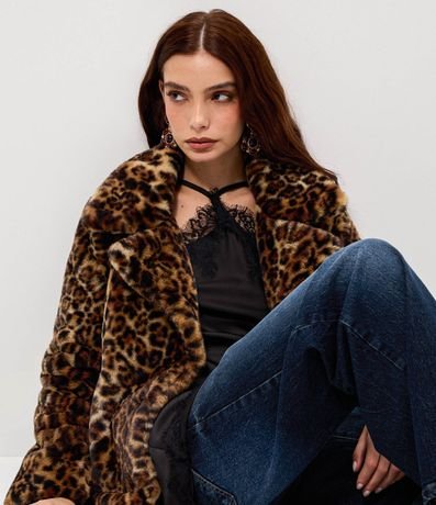Campera Corta Animal Print con Pelo Sintético 4