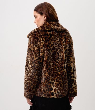 Campera Corta Animal Print con Pelo Sintético 5