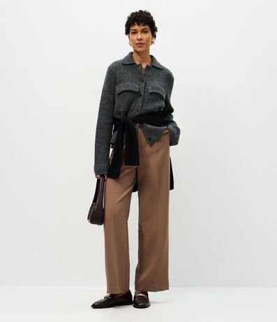 Pantalón Recto Sastre con Cintura Fina y Pliegues Delanteros