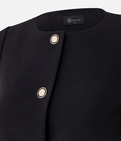 Campera Ligera Tipo Chaquetilla en Crepé con Botones. 2