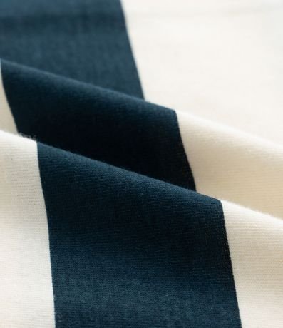 Remera Infantil Regular con Estampa de Rayas y Bolsillo - Talle 5 a 14 años 3