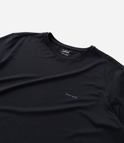 Remera Deportiva Regular con Tecnologia Dry y Estampa Localizada 8