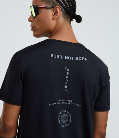 Remera Deportiva Regular con Tecnologia Dry y Estampa Localizada 3