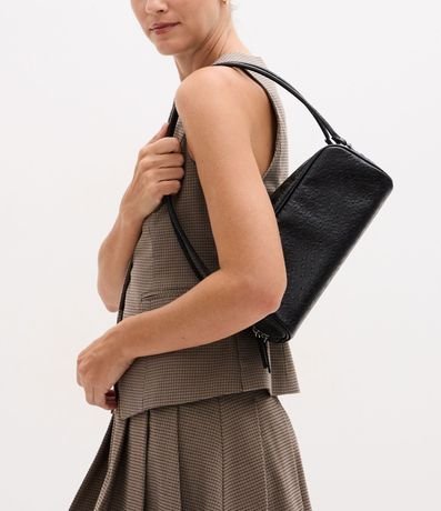 Cartera Mediana Rectangular con Textura y Correas Dobles 9