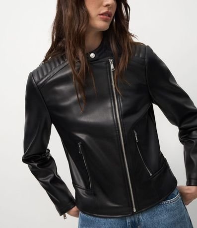 Campera Biker en PU con Capitoneada en el Hombro y Fechamentos en Cremallera 4
