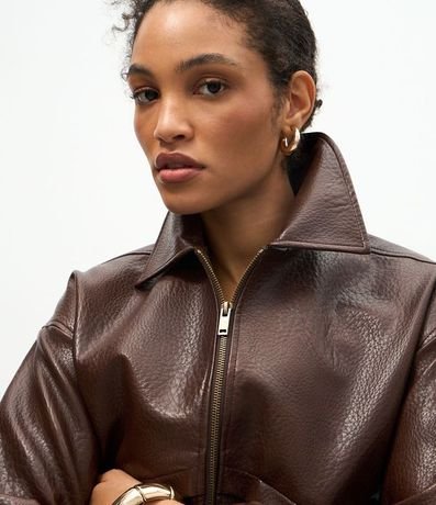 Campera de PU con Bolsillos tipo Fuelle y Cierre 5