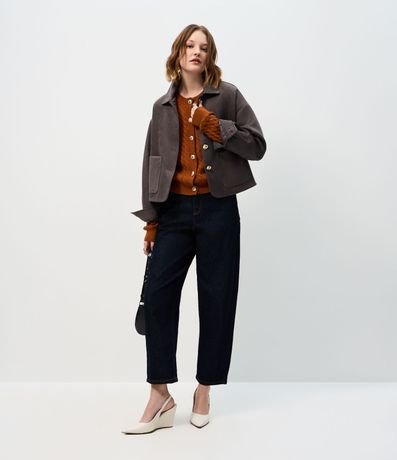 Campera Estructurada en Gamuza con Bolsillos Delanteros 2