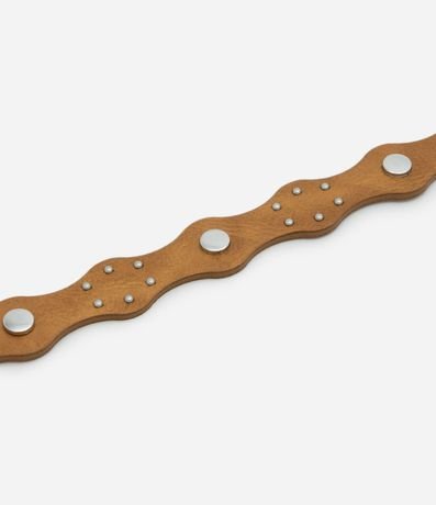 Cinturón Boho con Estructura Ondulada y Detalles en Metal 3