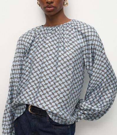Blusa em Viscose com Franzido no Decote e Estampa Geométrica 4