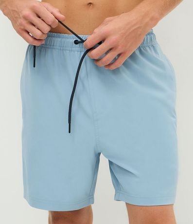 Bermuda con Detalle de Etiqueta Gomosa 2
