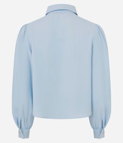 Camisa en Crepé con Botón Diferenciado y Manga Abullonada 2