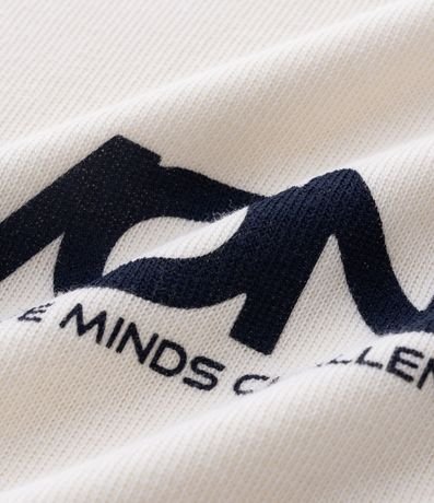 Remera Boxy Deportiva en Algodón con Cuello Polo Contrastante y Estampa Wonder 7