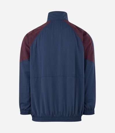 Campera Corta Vento Oversized con Recortes Contrastantes 7