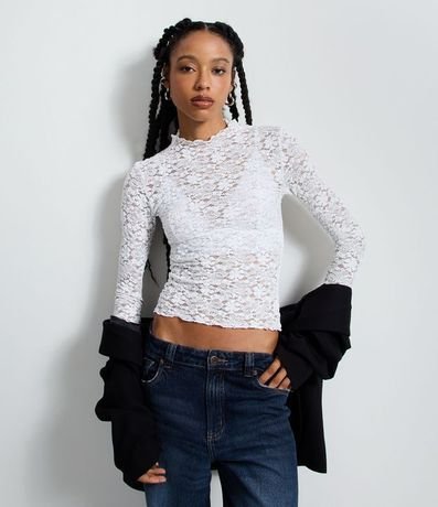 Blusa en Encaje Texturizada con Manga Larga