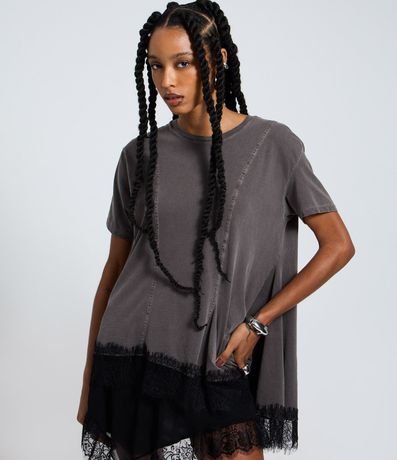 Remera Desteñida en Algodón con Recortes y Bajo de Encaje 3