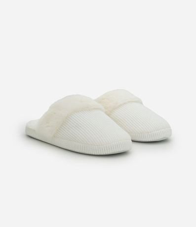 Pantufla Abierta Texturizada de Peluche 2