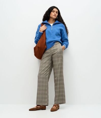 Suéter Regular en Punto con Cuello Alto 2