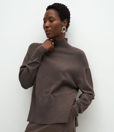 Blusa Alargada en Punto con Cuello Alto