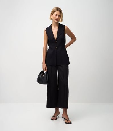 Pantalón Pantacourt en Sastre con Pliegues Delanteros