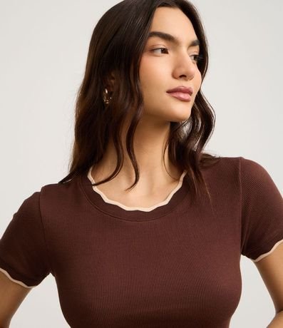 Blusa en Algodón con Detalle Ondulado Contrastante 3