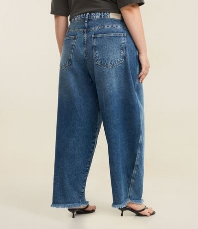 Pantalón de Jean Barrel con Terminación Deshilachada Curve & Plus Size 5