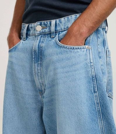 Pantalón Barrel en Jeans con Recortes y Pences 4