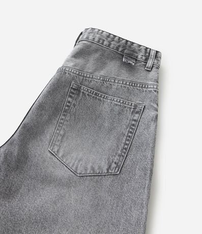 Bermuda Baggy en Jeans con Detalles de Costura 4
