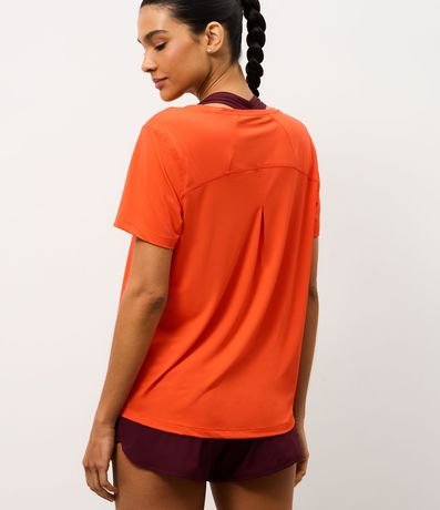 Remera Deportiva Manga Corta en Poliamida 4
