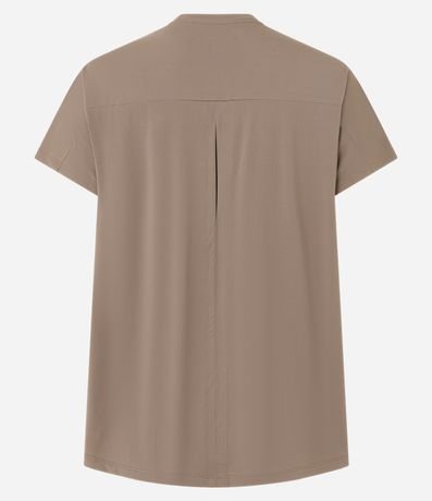 Remera Regular con Abertura en la Espalda 3