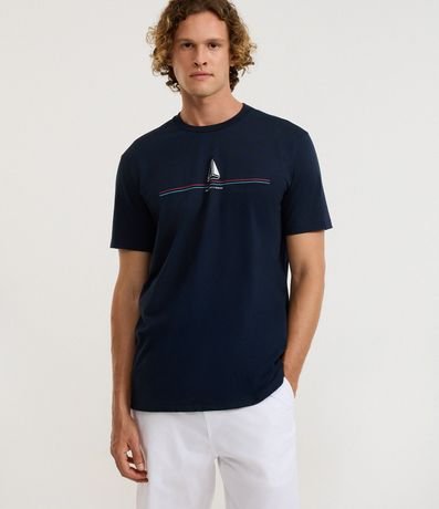 Remera Manga Corta con Estampado de Barco y Lettering