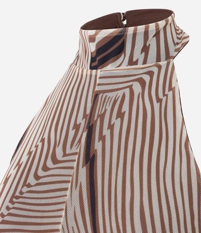 Vestido Largo en Tule con Espalda Abiertas y Cuello Alto 8