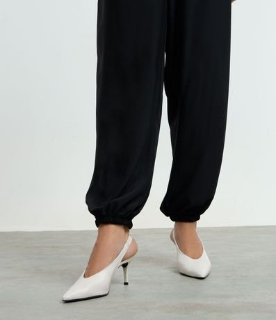 Zapato Tacones Slingback en Cuero con Escote V 5