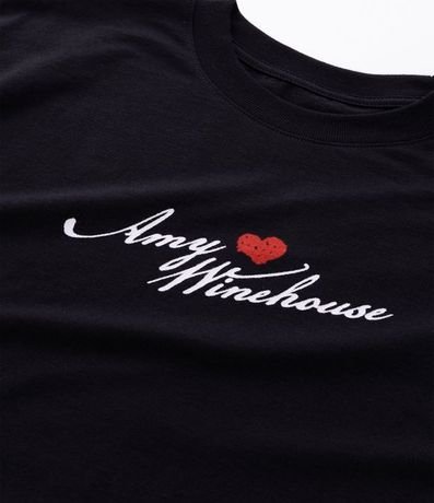 Remera Boxy con Estampado Amy Winehouse 8