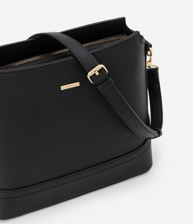 Cartera Pequeña en Material Sintético con Detalles Metalizados 4