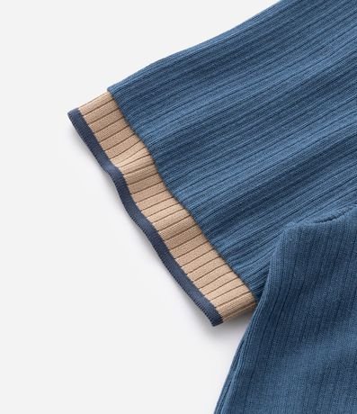 Remera en Algodón Texturizado con Cuello y Manga Contrastante 4